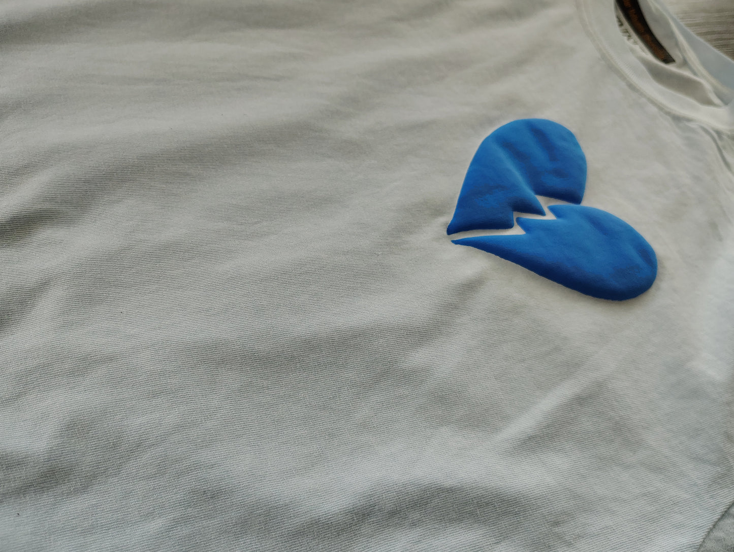 Luv The Ones Who Luv U Vintage Tee Puff